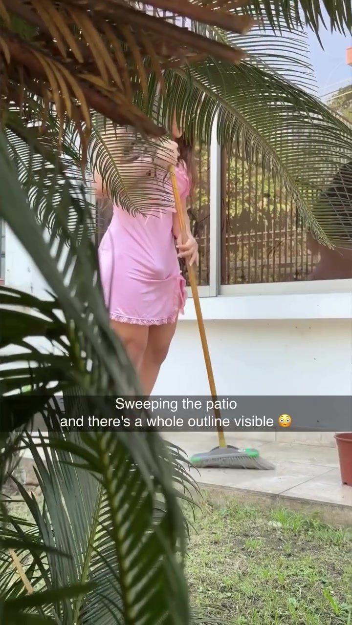 the view from the bushes 👀